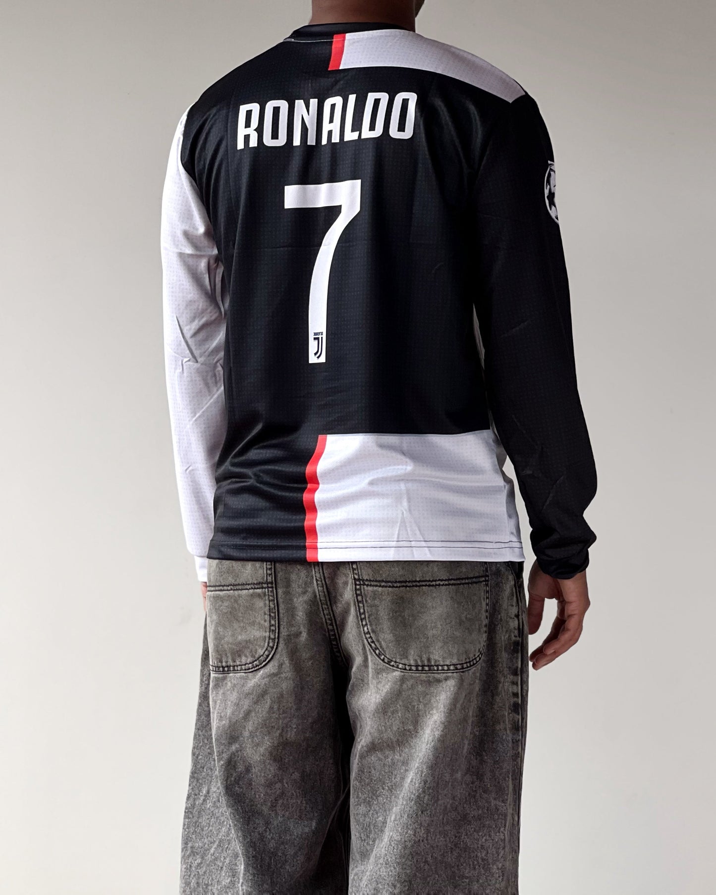 RONALDO JUVENTUS HOME RETRO (fullsleeve )
