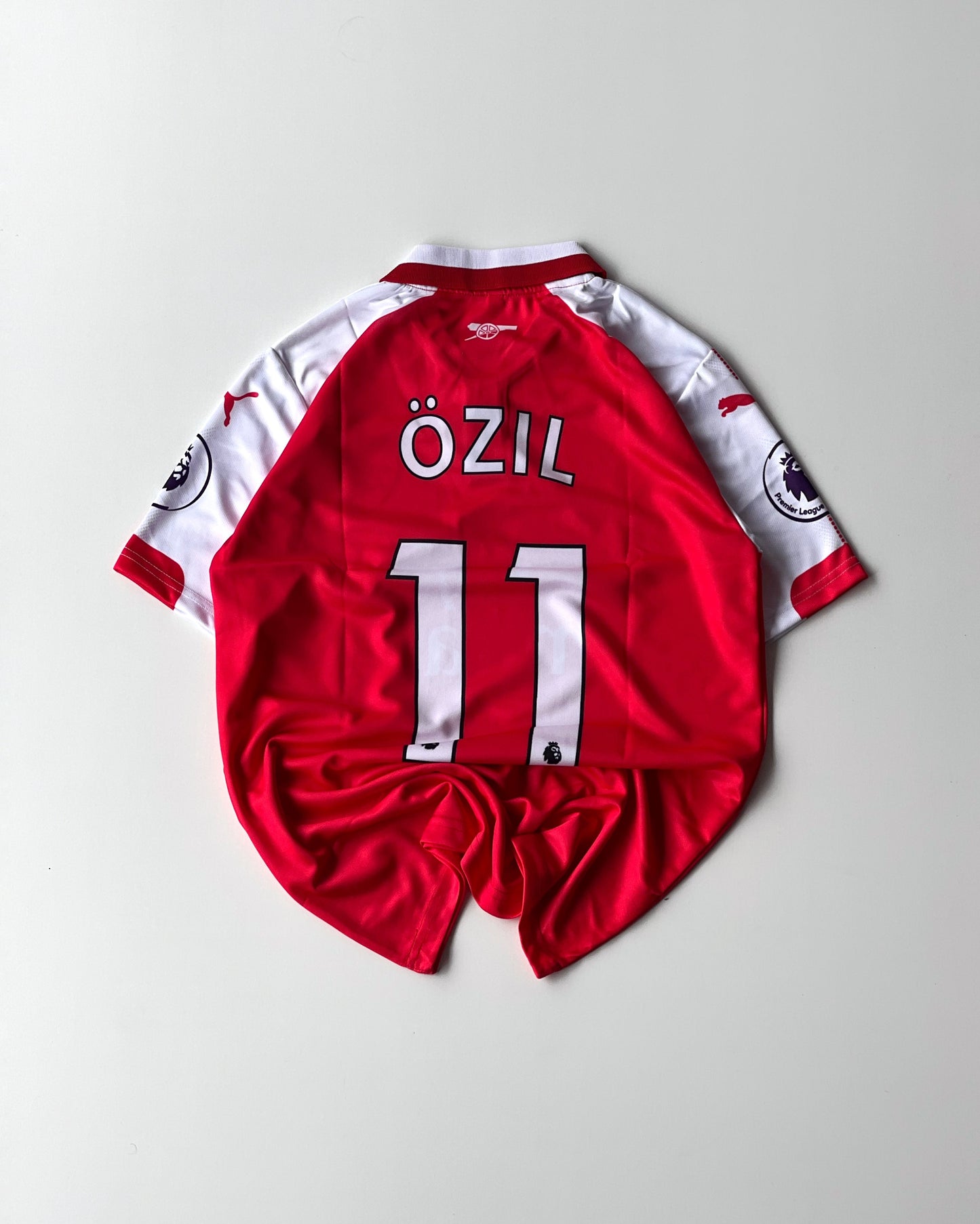 ARSENAL OZIL RETRO HOME
