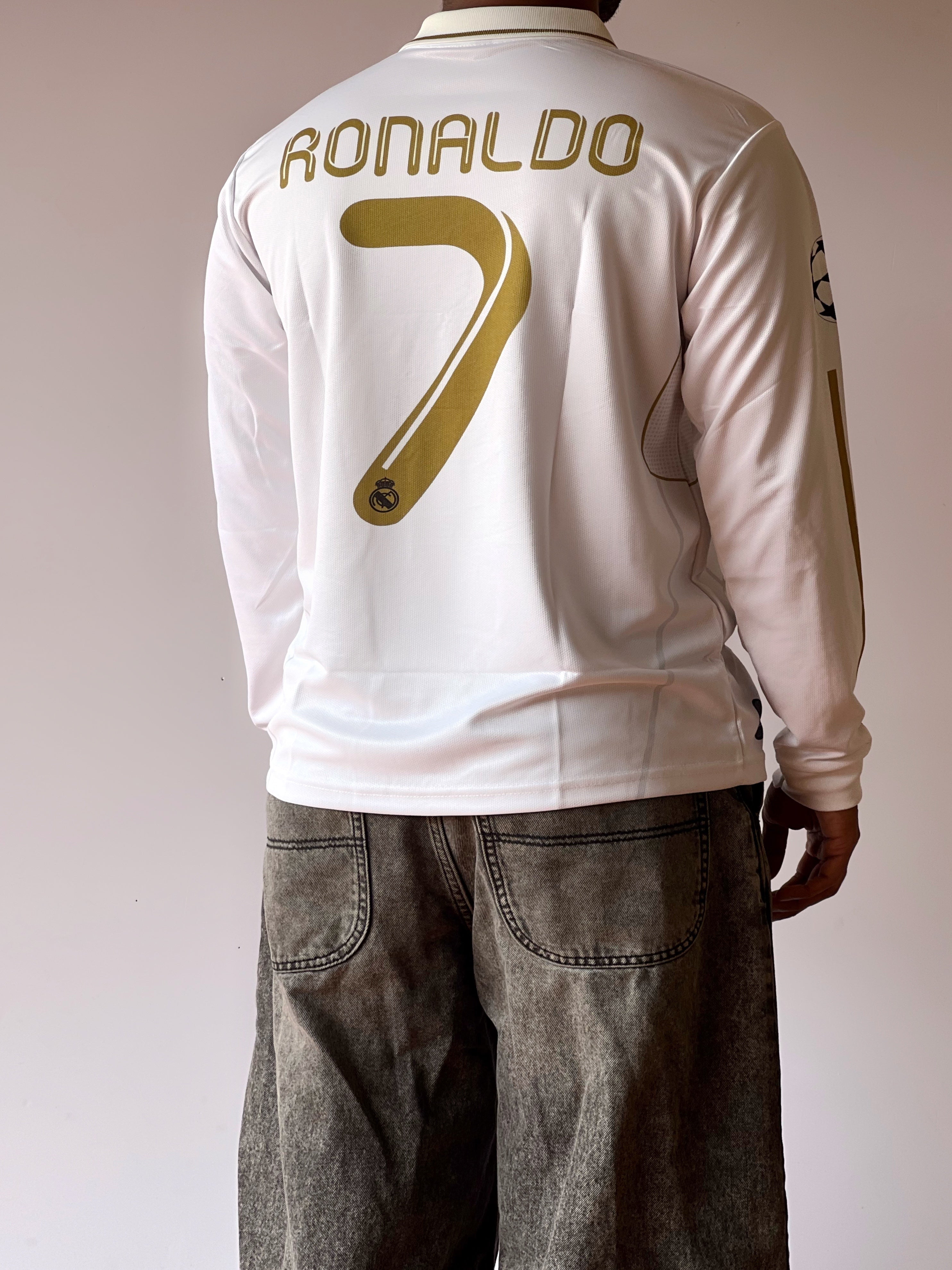 REAL MADRID CR7 2010-11 FULL SLEEVE (Embroidery)