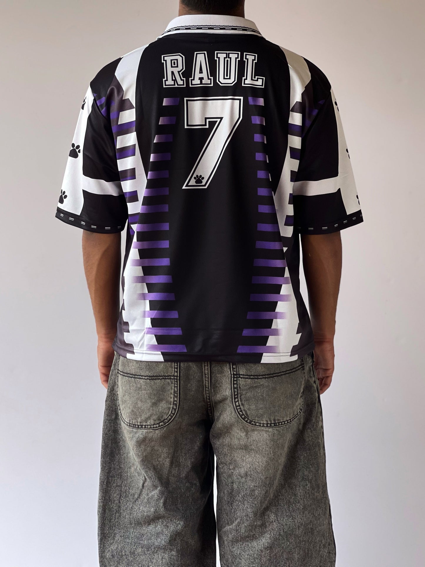 Real Madrid 97/98 Black Retro (oversized)