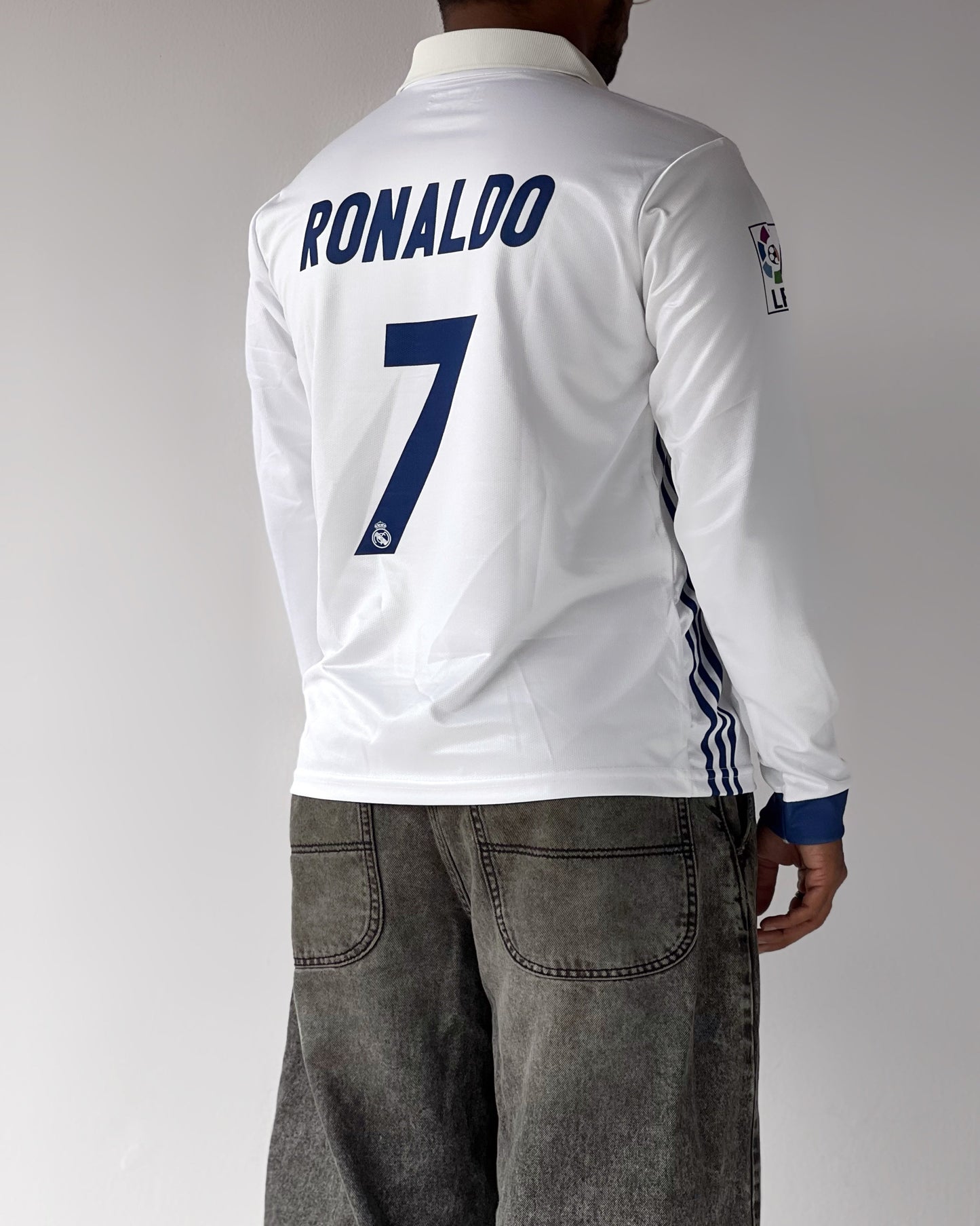 REAL MADRID RONALDO RETRO ( Full sleeve Embroidery)